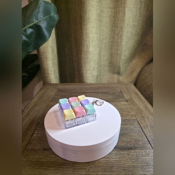 Pastel Mini Keychain Fidget Pad - Picture 3 of 10